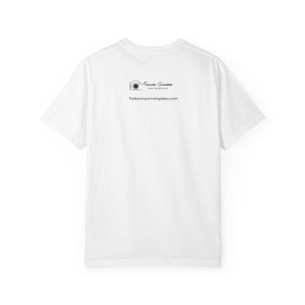 A Goodnight Kiss By Kevin Quinn -Modern Abstract Urban Architecture Graphic T-Shirt